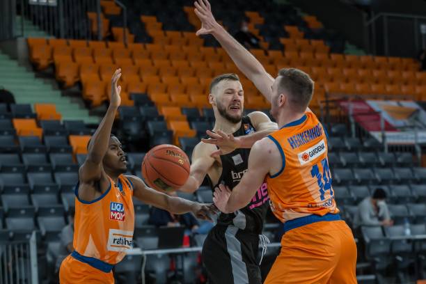 他还分享了 他还分享了