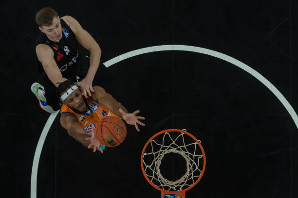 无处不在的 无处不在的